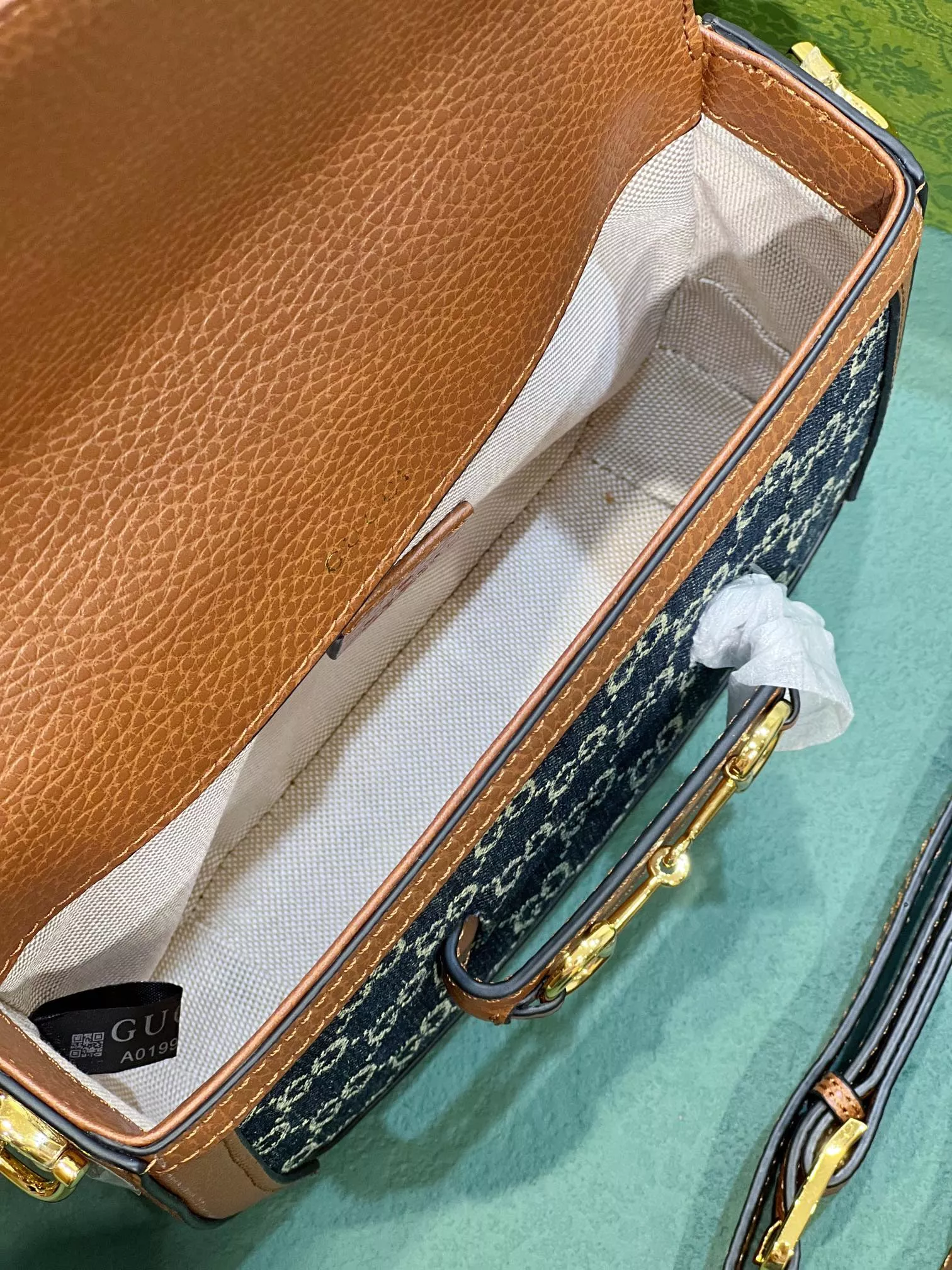 Trendy 4464 Gucci AAA Quality Messenger Bags For Women