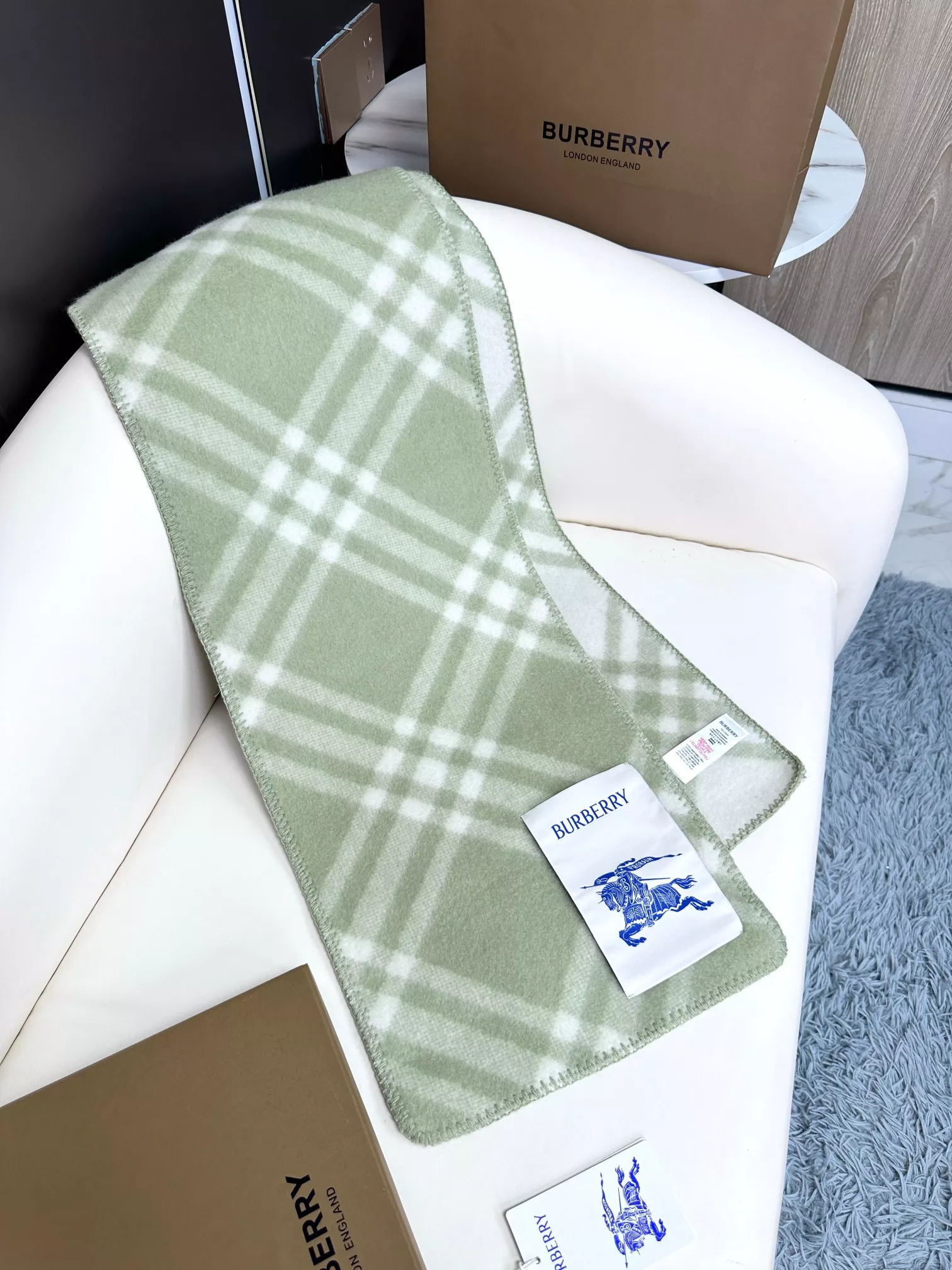 Trendy 4533 Burberry Scarf For Women