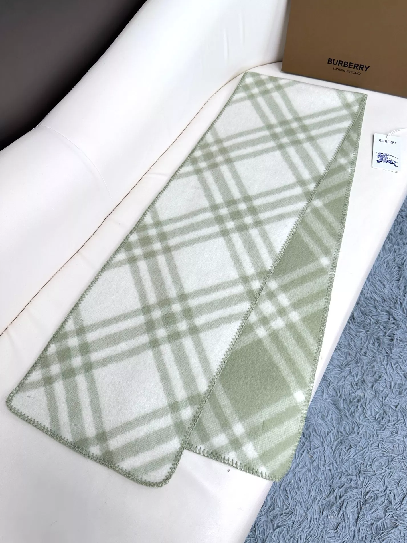 Trendy 4533 Burberry Scarf For Women