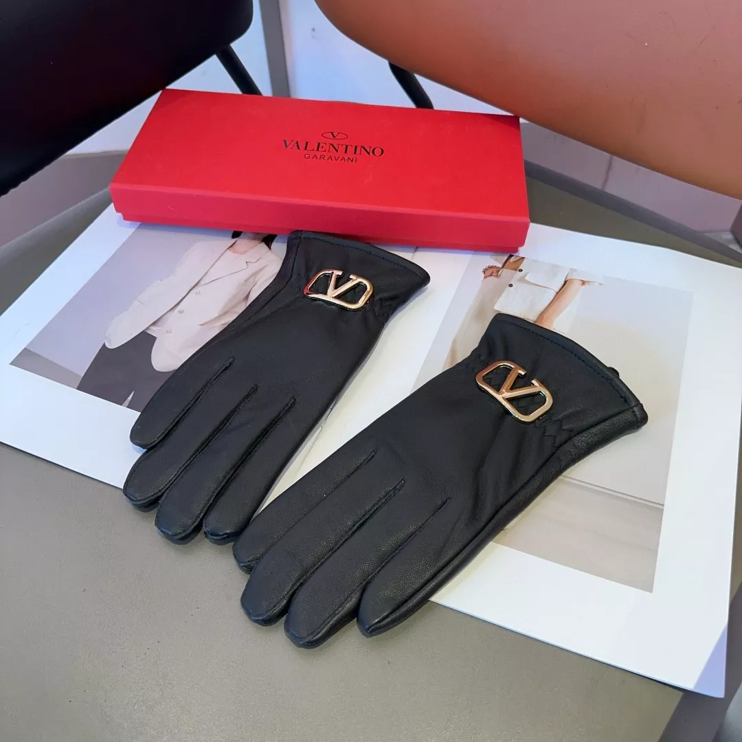 Trendy 4618 Valentino Gloves For Women
