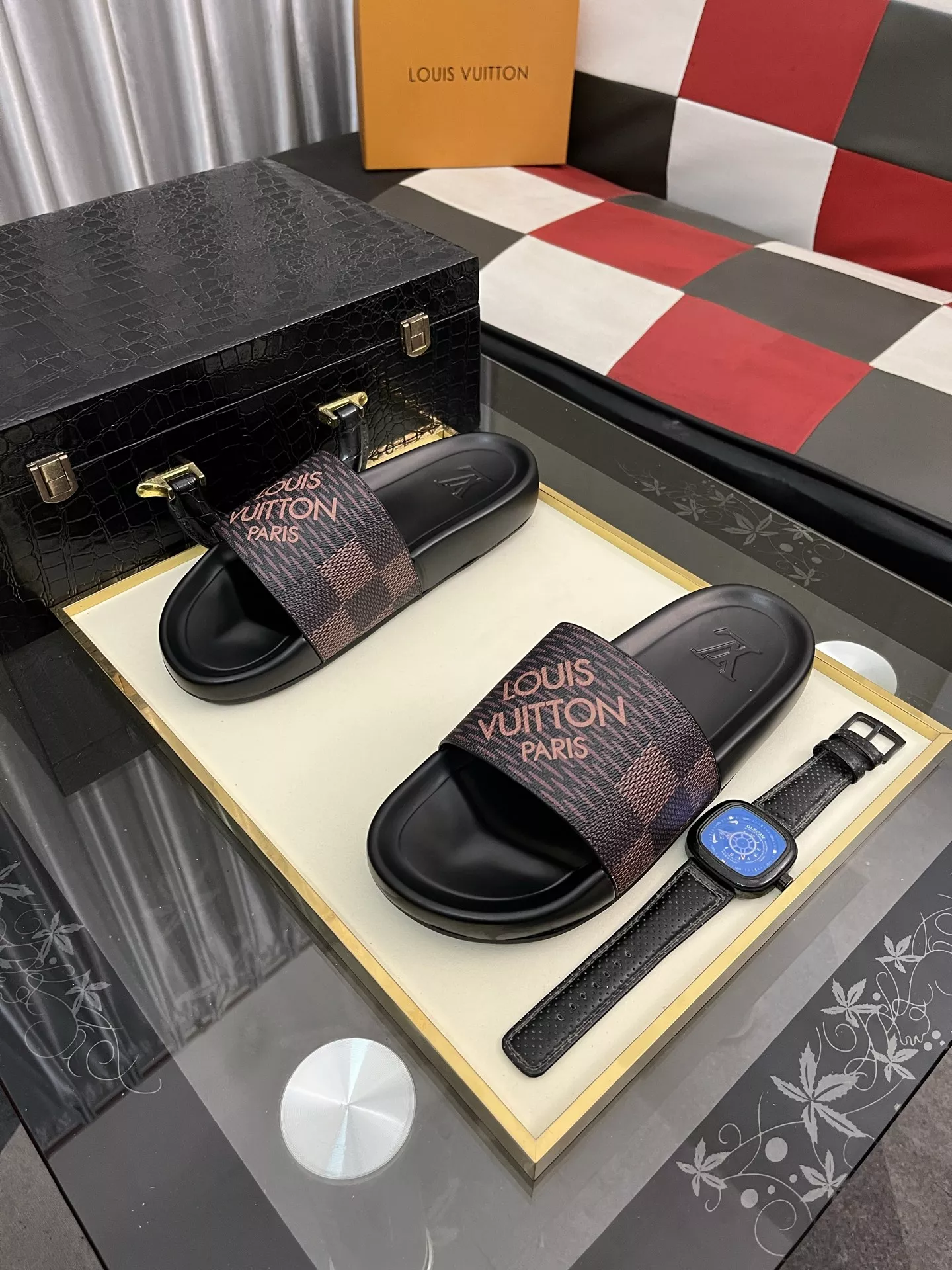 Trendy 4747 Louis Vuitton Slippers For Men
