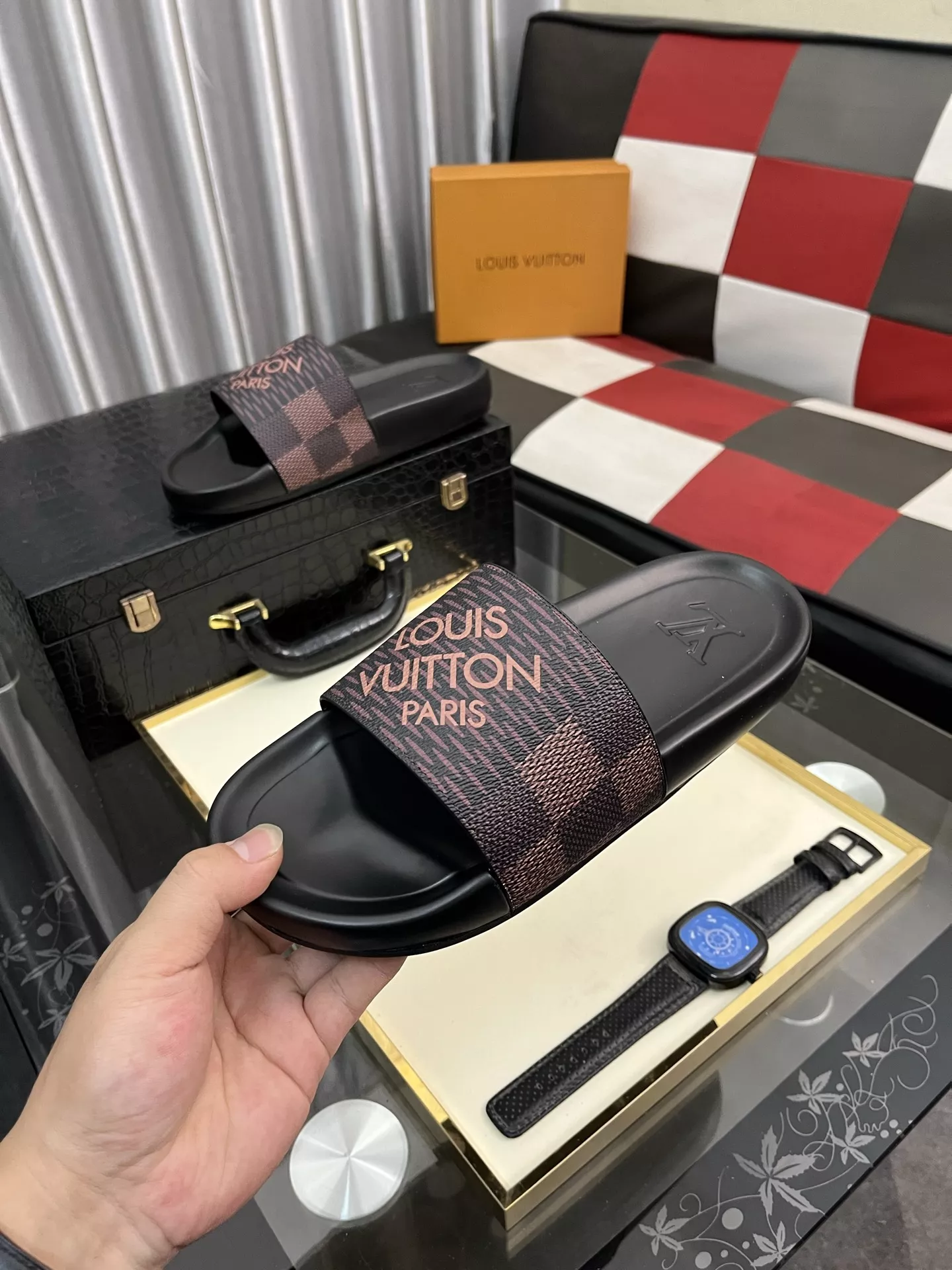 Trendy 4747 Louis Vuitton Slippers For Men