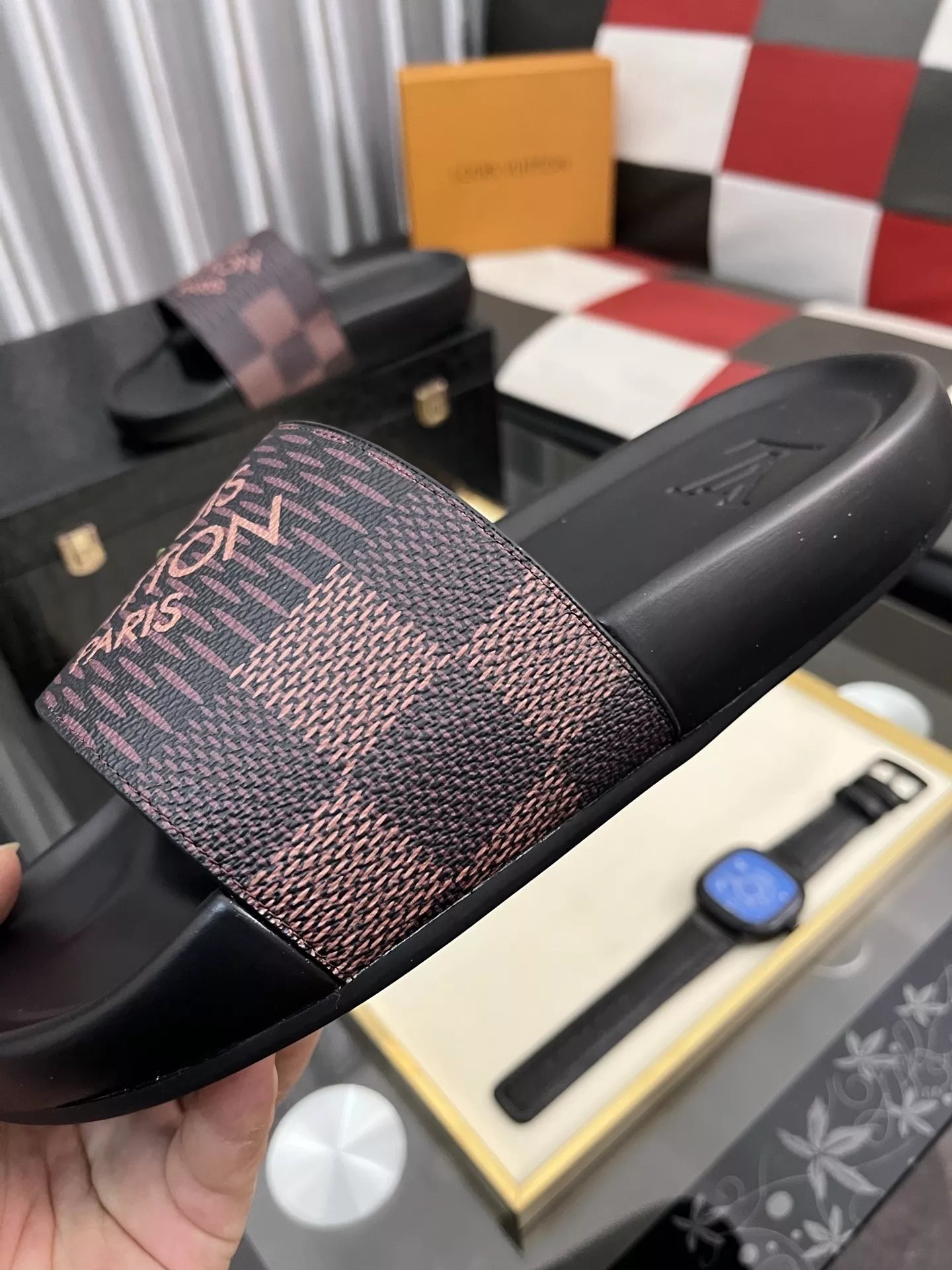 Trendy 4747 Louis Vuitton Slippers For Men