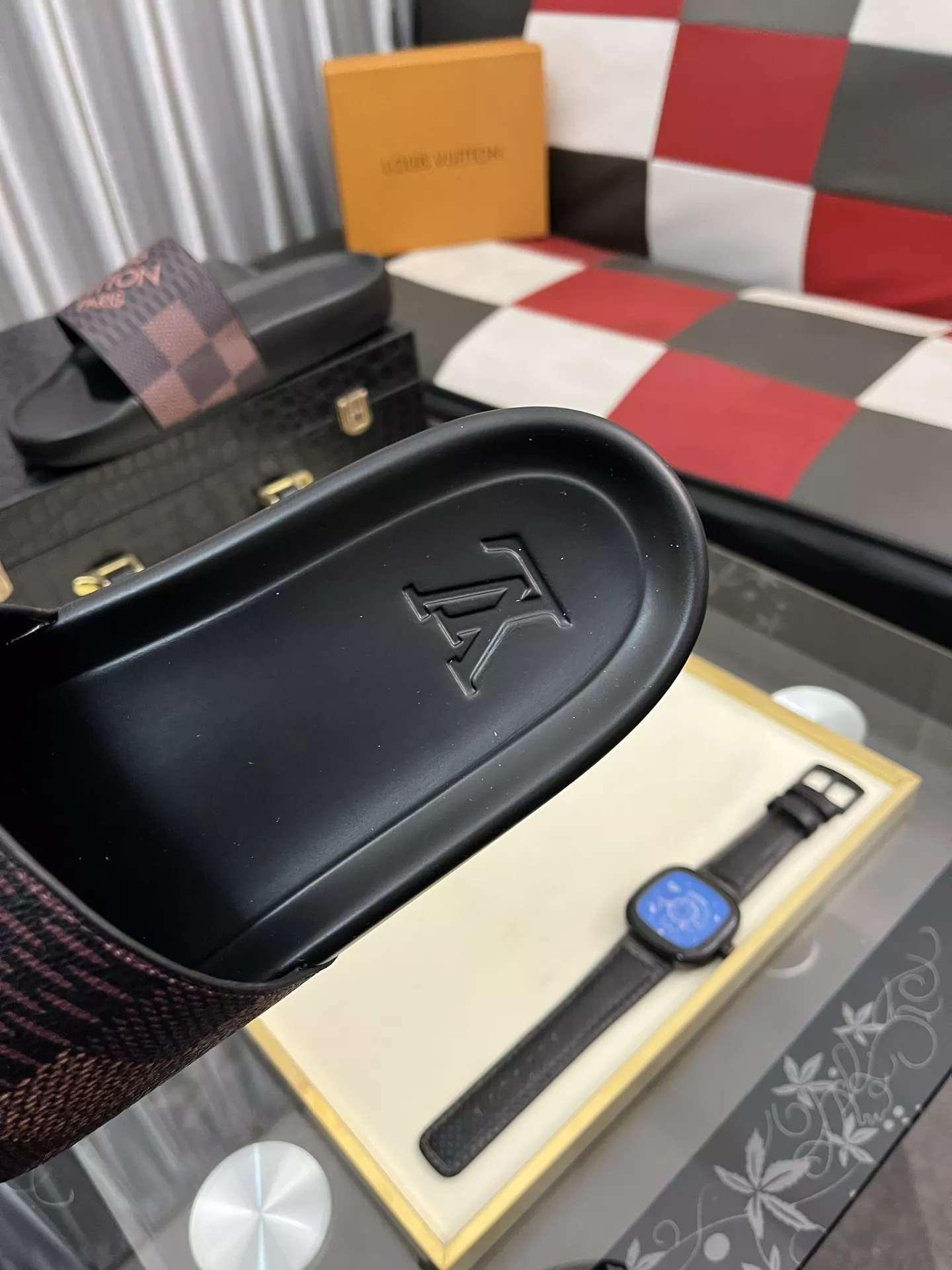 Trendy 4747 Louis Vuitton Slippers For Men