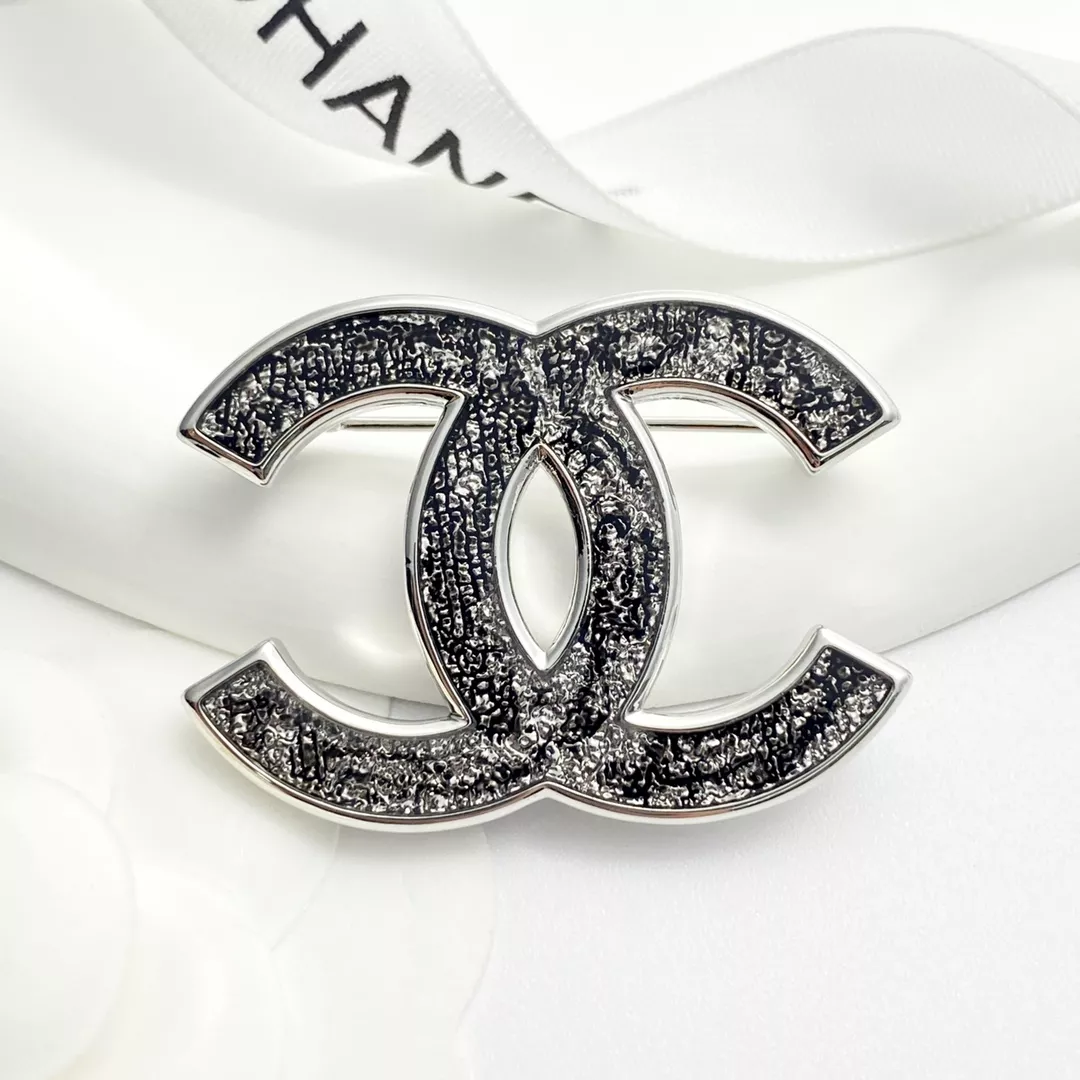 Trendy 4852 Chanel Brooches For Women