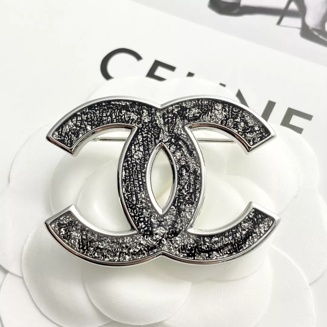 Trendy 4852 Chanel Brooches For Women