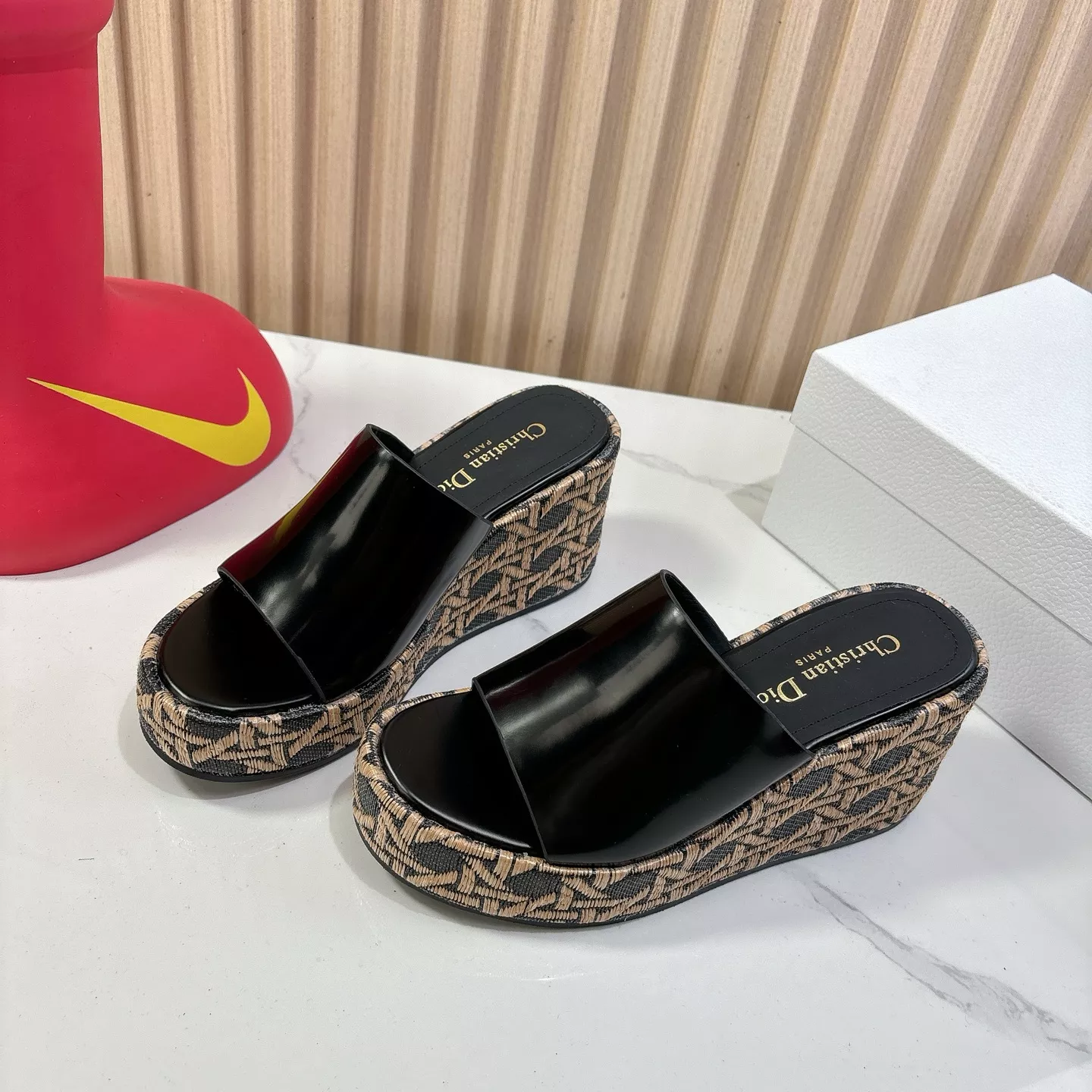 Trendy 4958 Christian Dior Slippers For Women