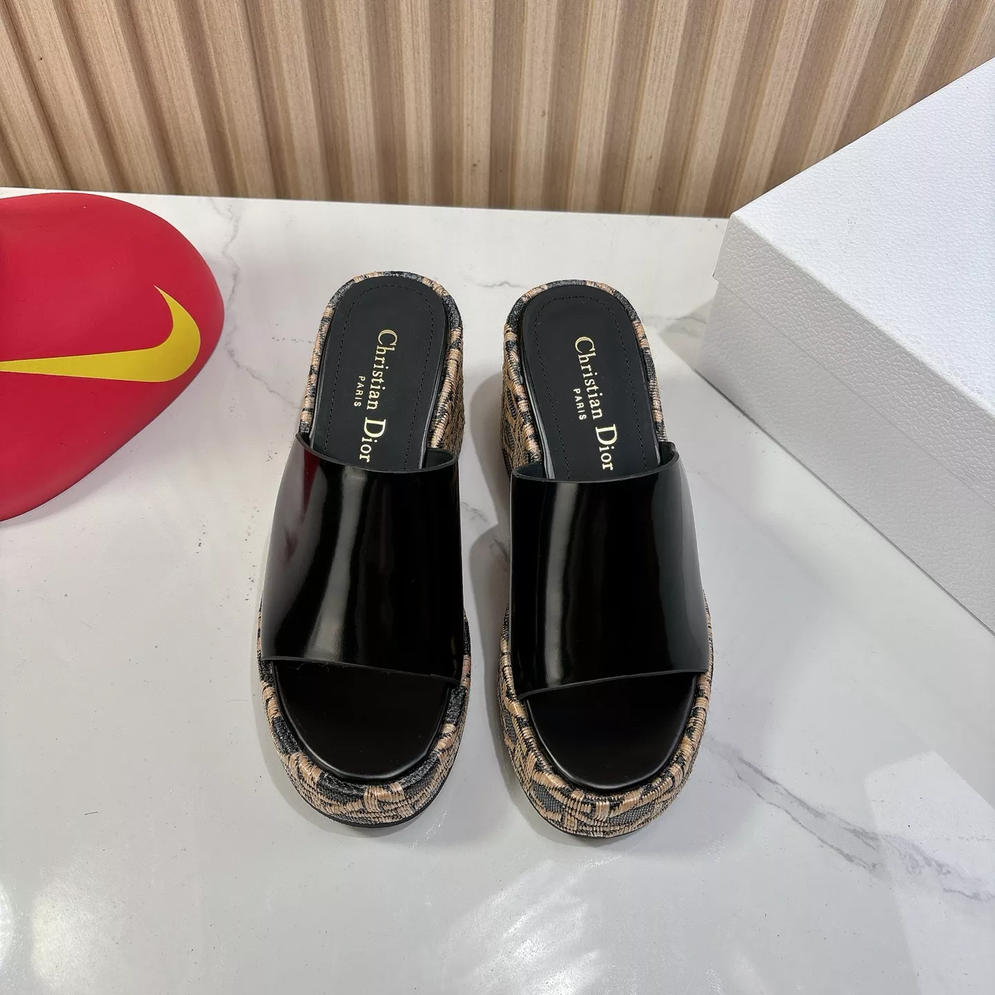 Trendy 4958 Christian Dior Slippers For Women