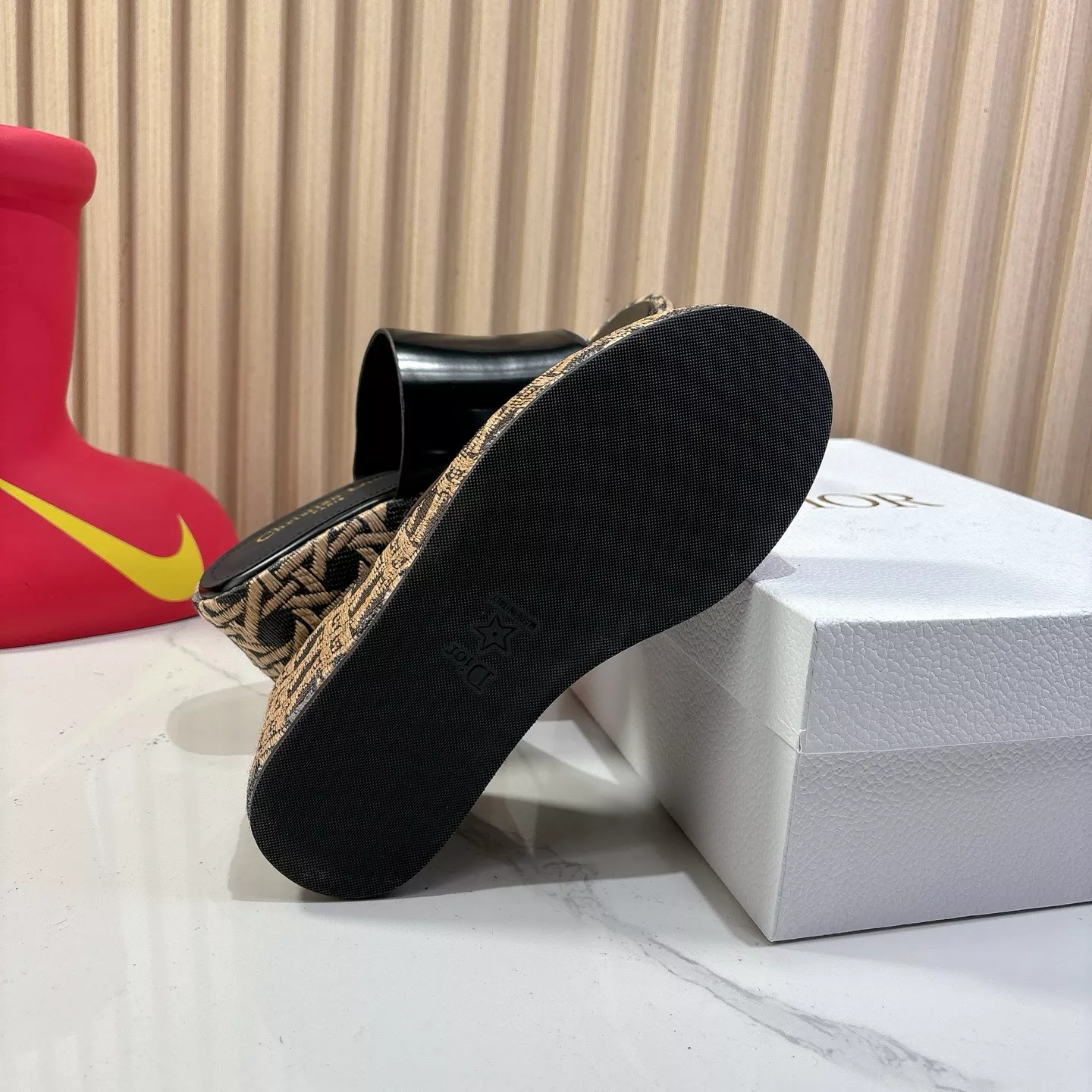 Trendy 4958 Christian Dior Slippers For Women