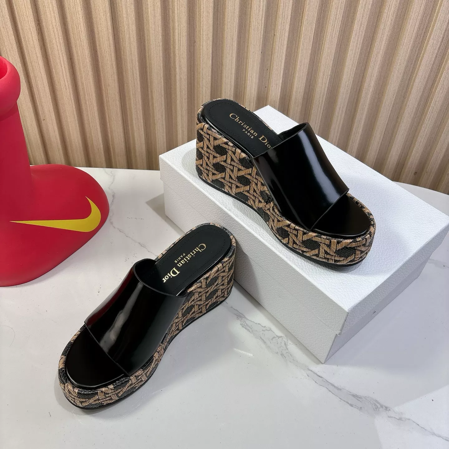 Trendy 4958 Christian Dior Slippers For Women