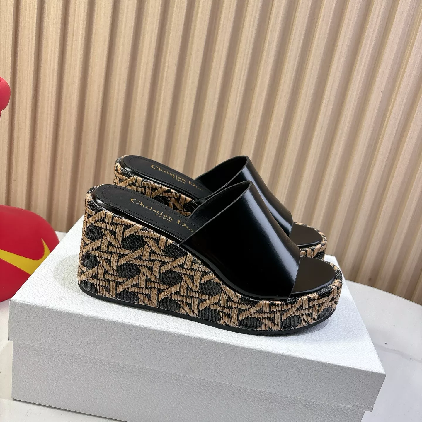 Trendy 4958 Christian Dior Slippers For Women