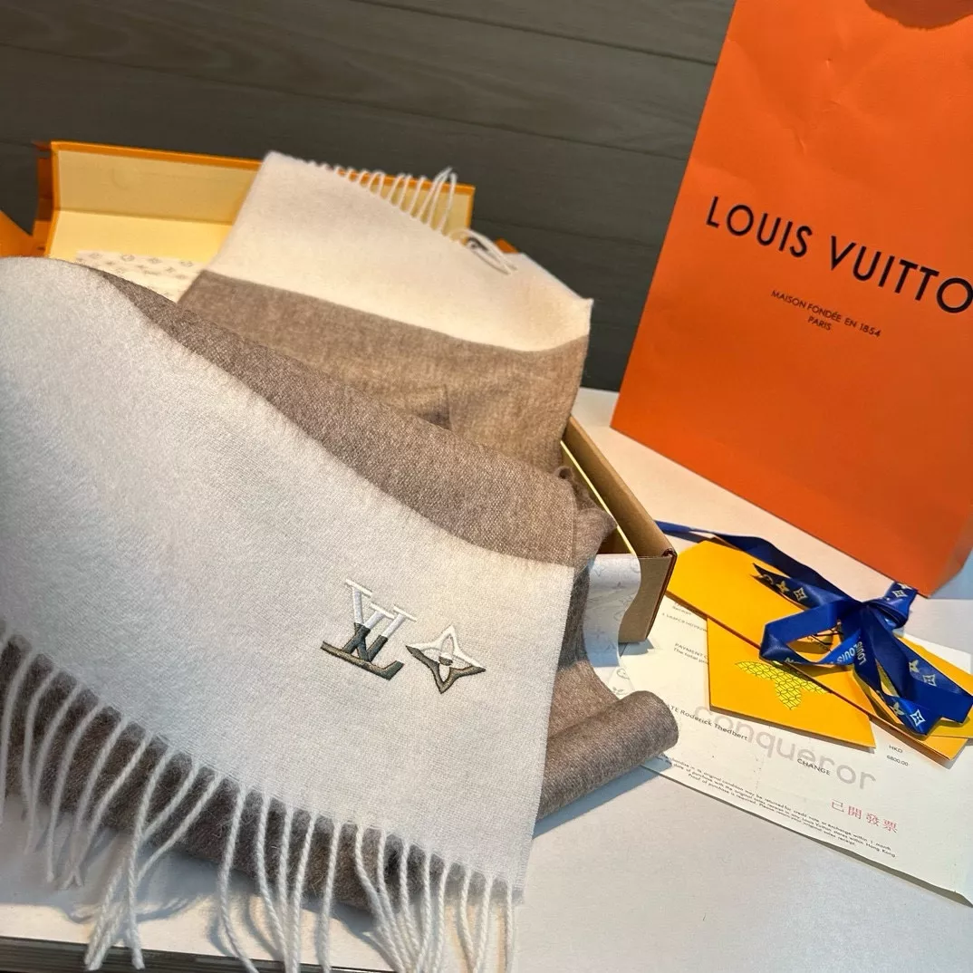 Trendy 4964 Louis Vuitton Scarf For Women