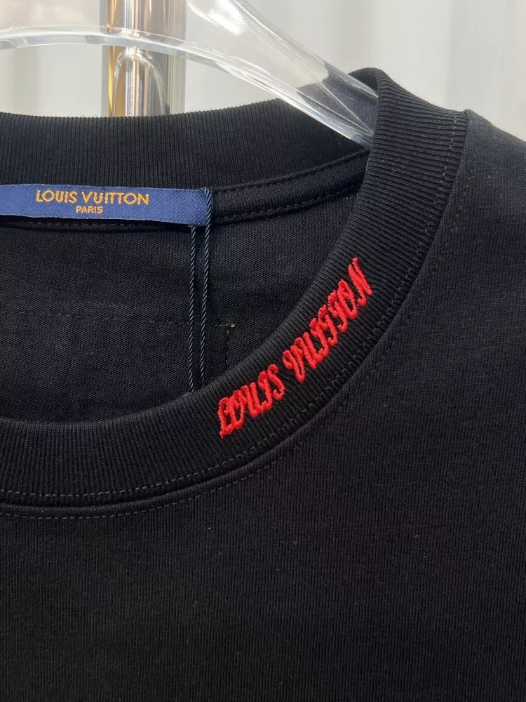 Trendy 5021 Louis Vuitton LV T-Shirts Short Sleeved For Unisex