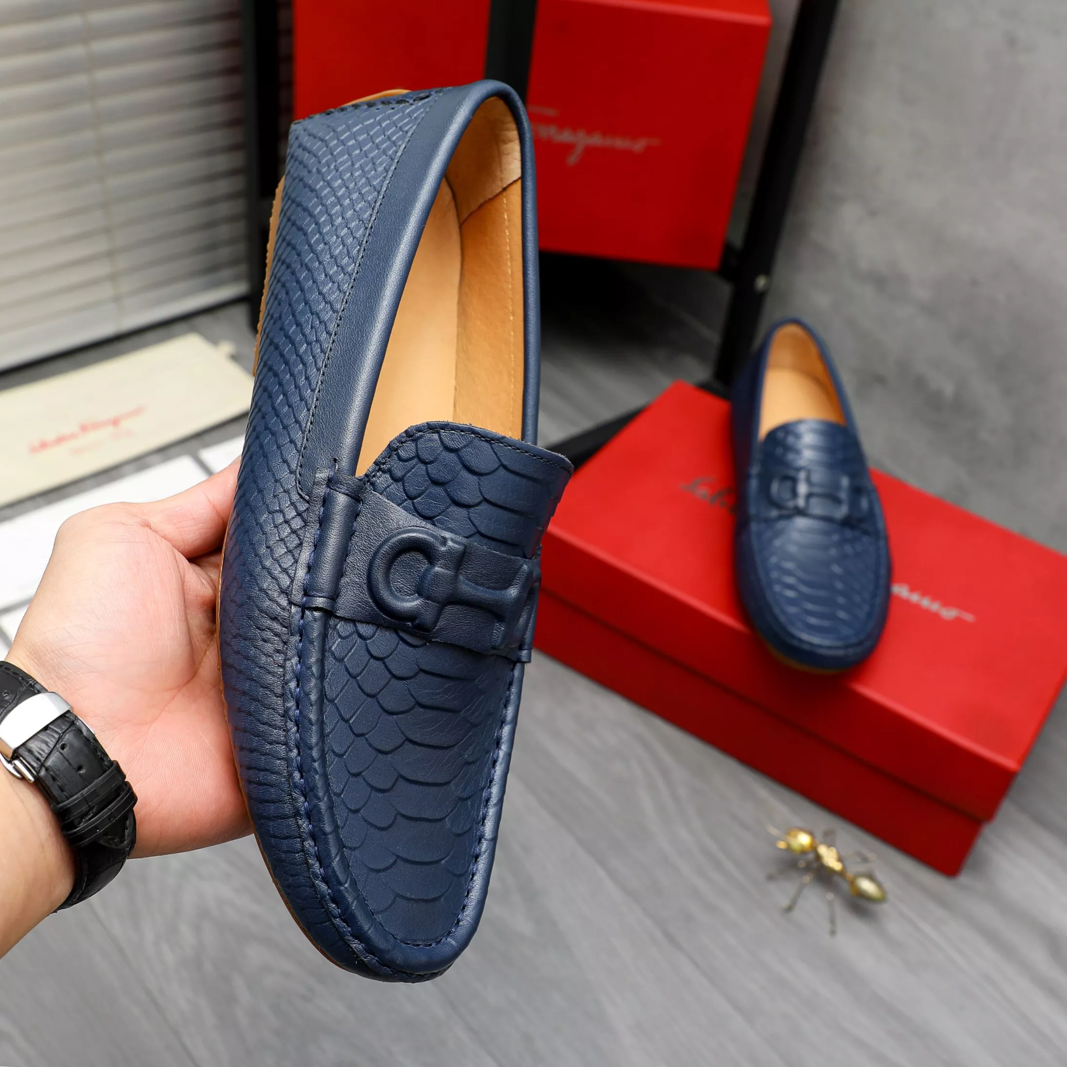 Trendy 506 Salvatore Ferragamo Leather Shoes For Men