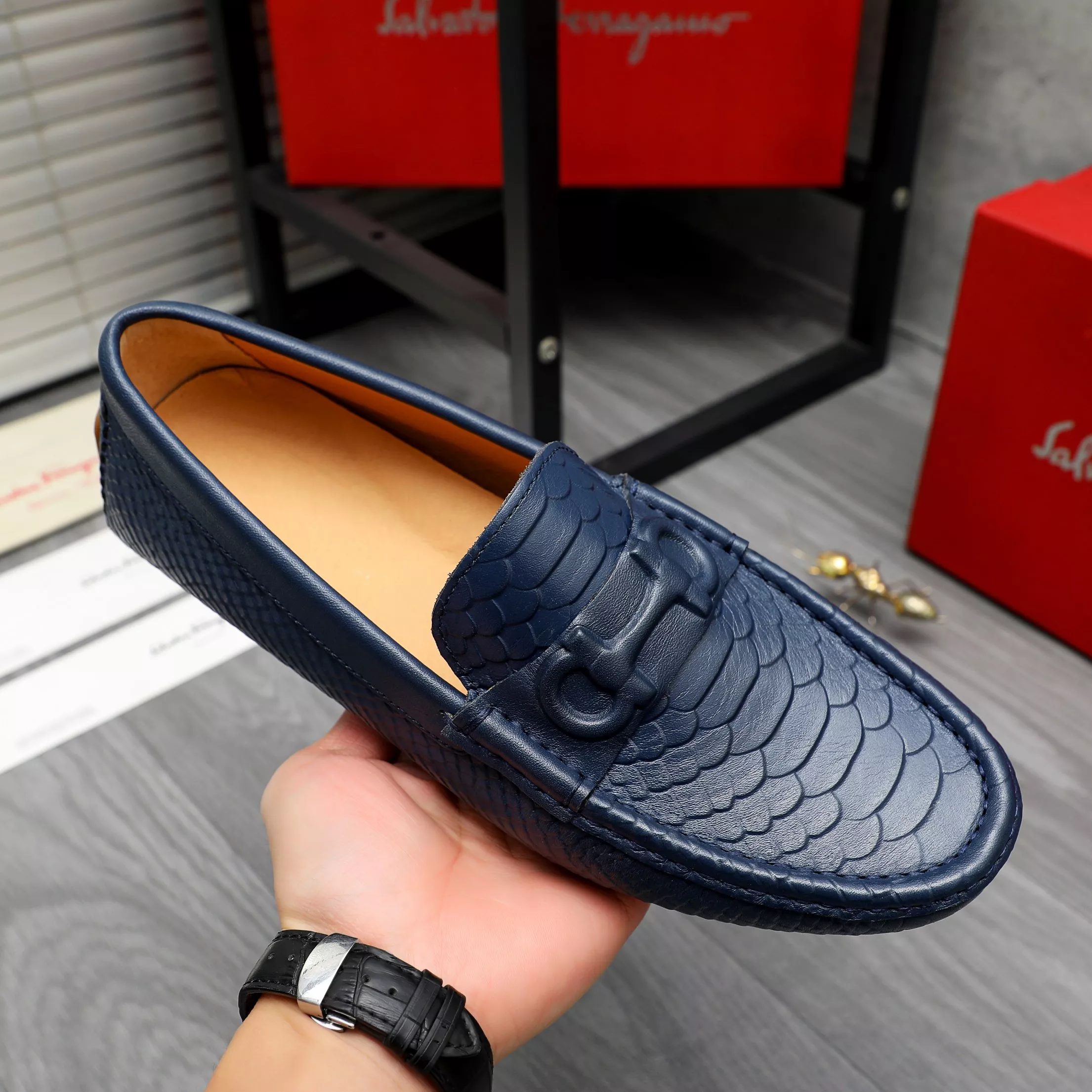 Trendy 506 Salvatore Ferragamo Leather Shoes For Men