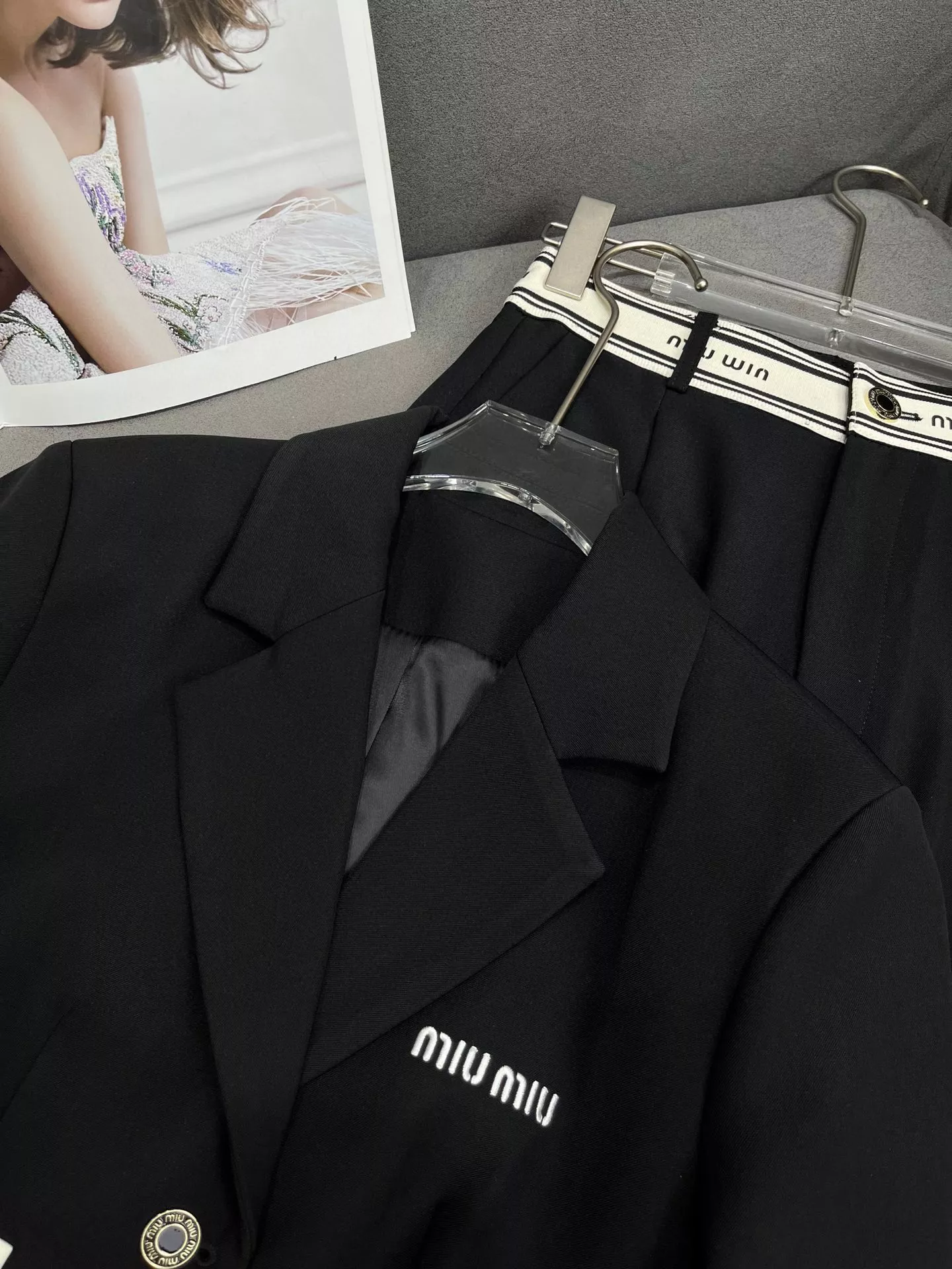 Trendy 5089 MIU MIU Tracksuits Long Sleeved For Women