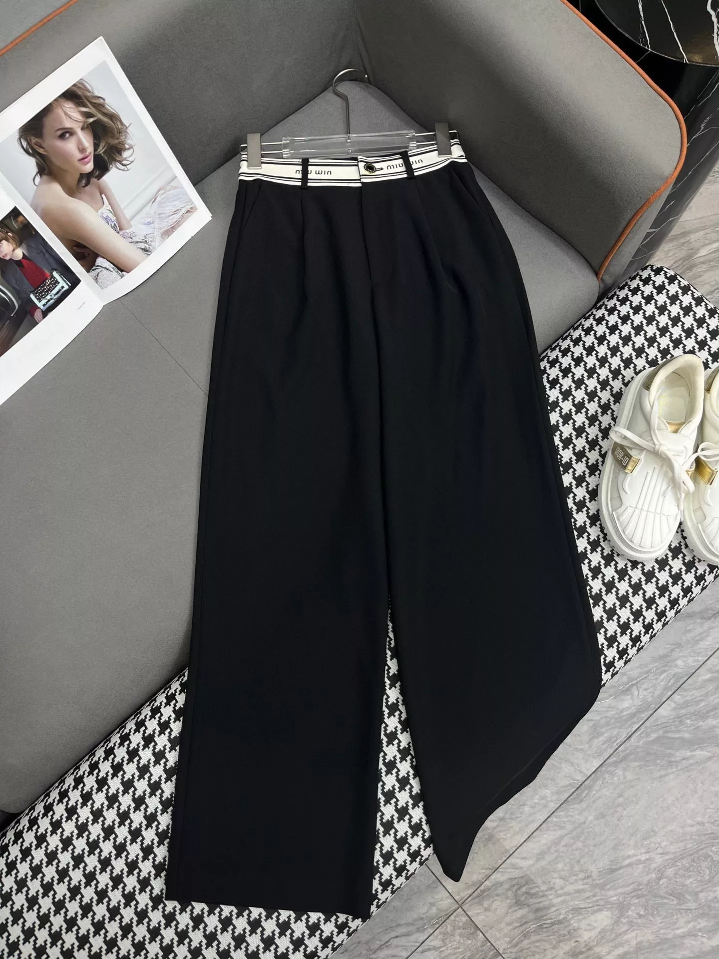 Trendy 5089 MIU MIU Tracksuits Long Sleeved For Women