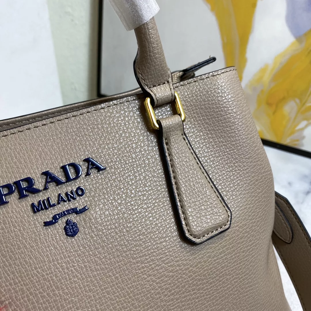 Trendy 5090 Prada AAA Quality Handbags For Women