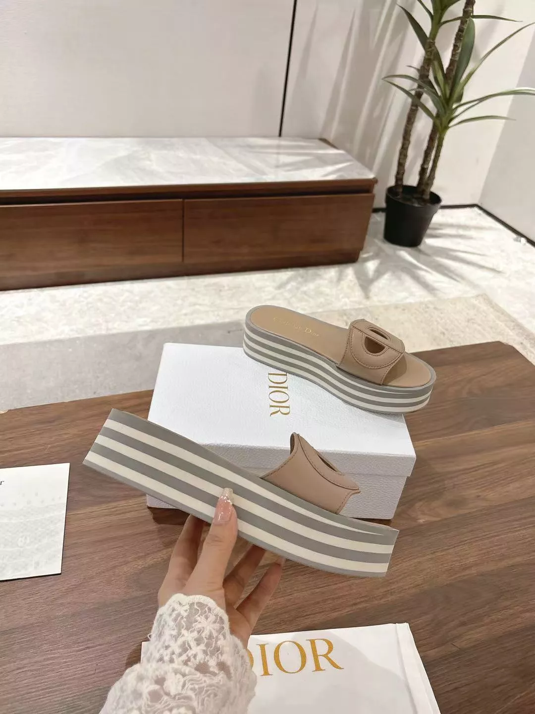 Trendy 5178 Christian Dior Slippers For Women