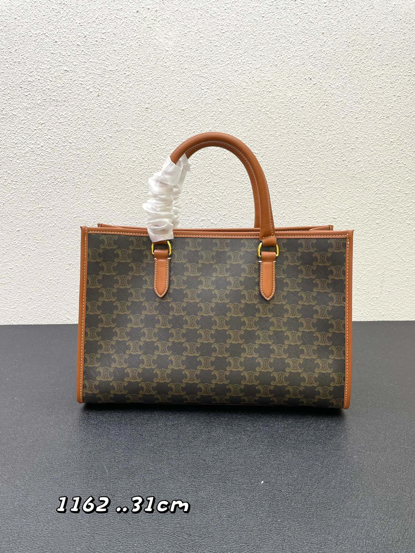 Trendy 5252 Celine AAA Quality Handbags For Women
