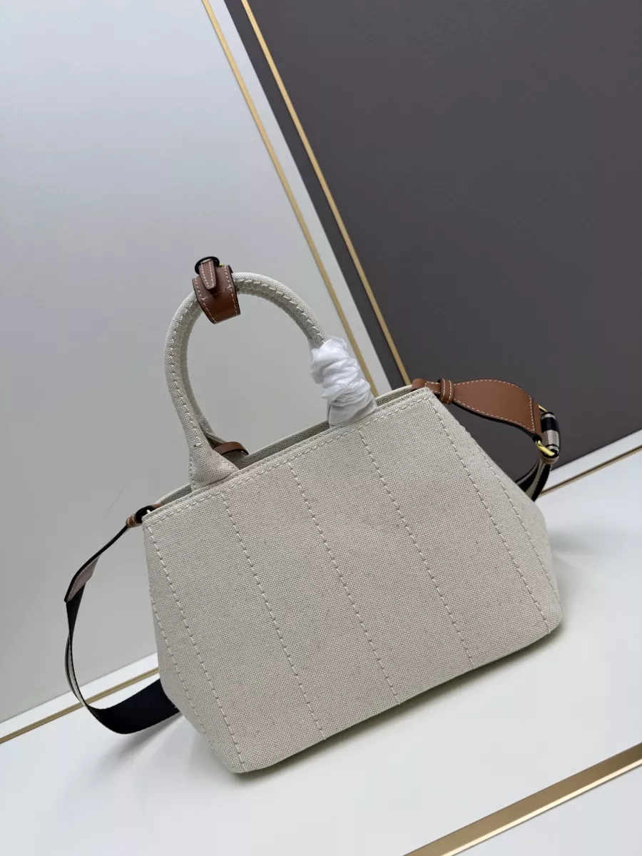 Trendy 5273 Prada AAA Quality Handbags For Women