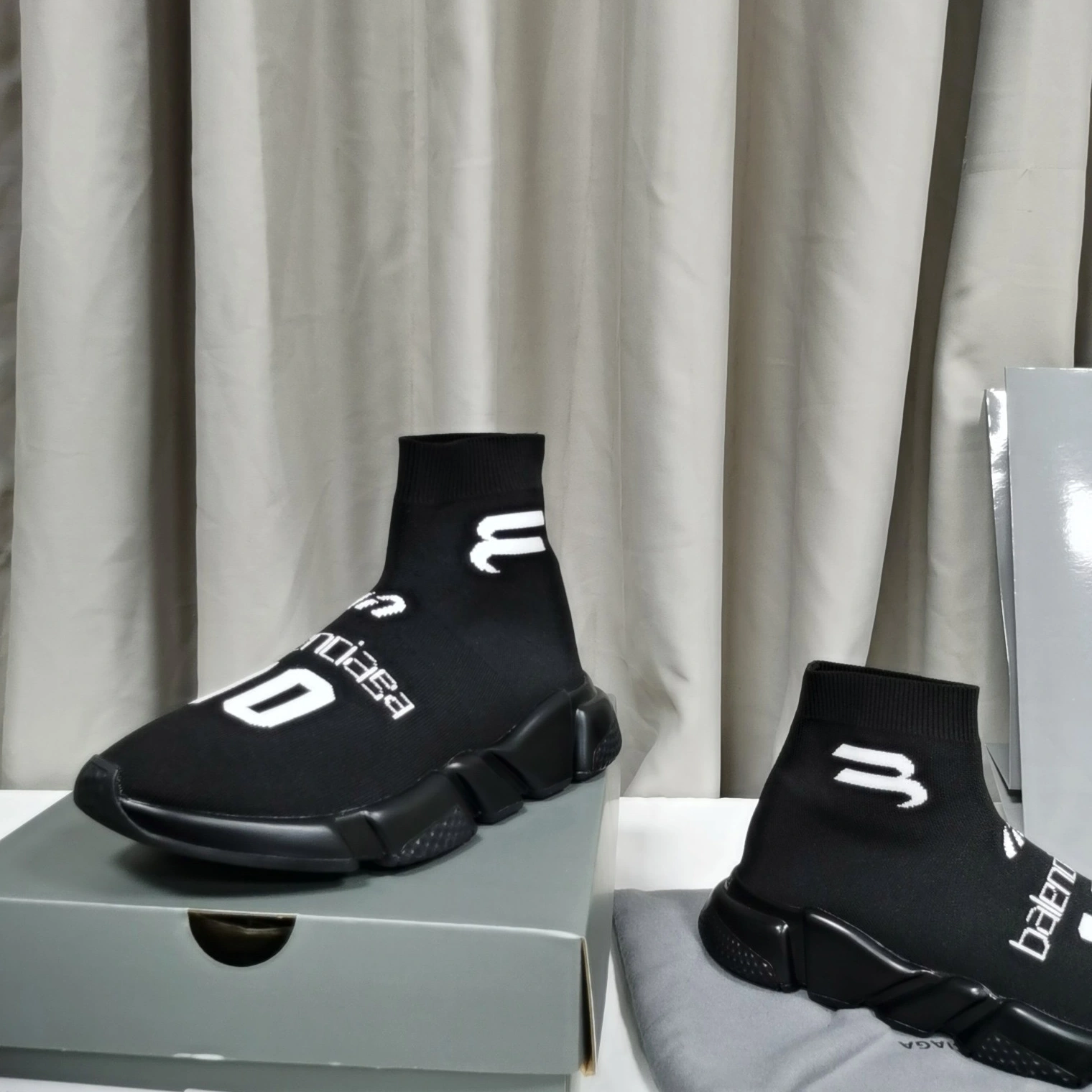 Trendy 5286 Balenciaga Boots For Men