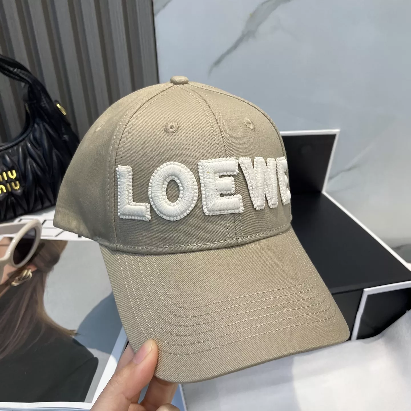 Trendy 5302 LOEWE Caps