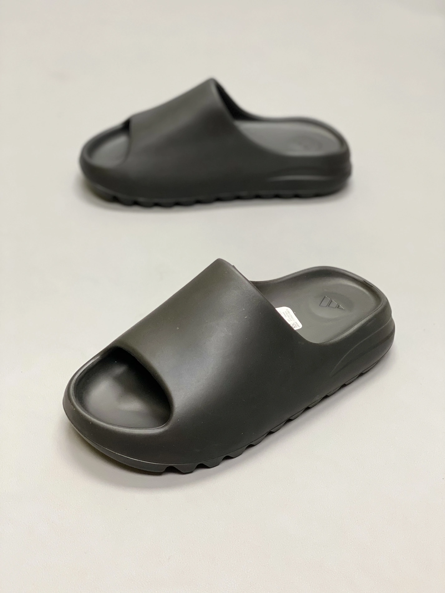 Trendy 5442 Adidas Yeezy Slippers For Women
