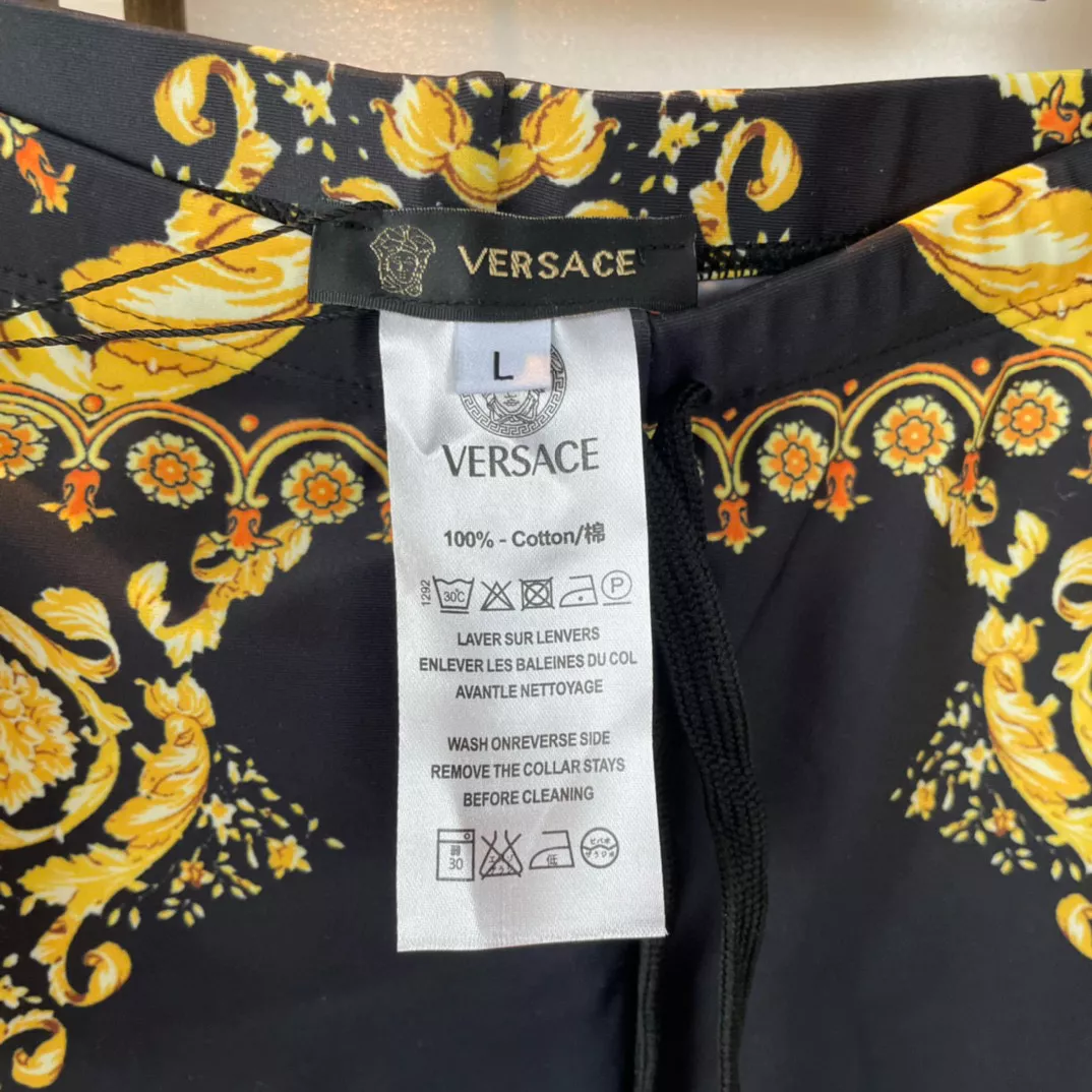 Trendy 5545 Versace Swimming Trunks For Men
