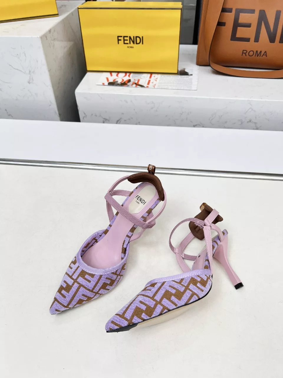 Trendy 5729 Fendi Sandal For Women