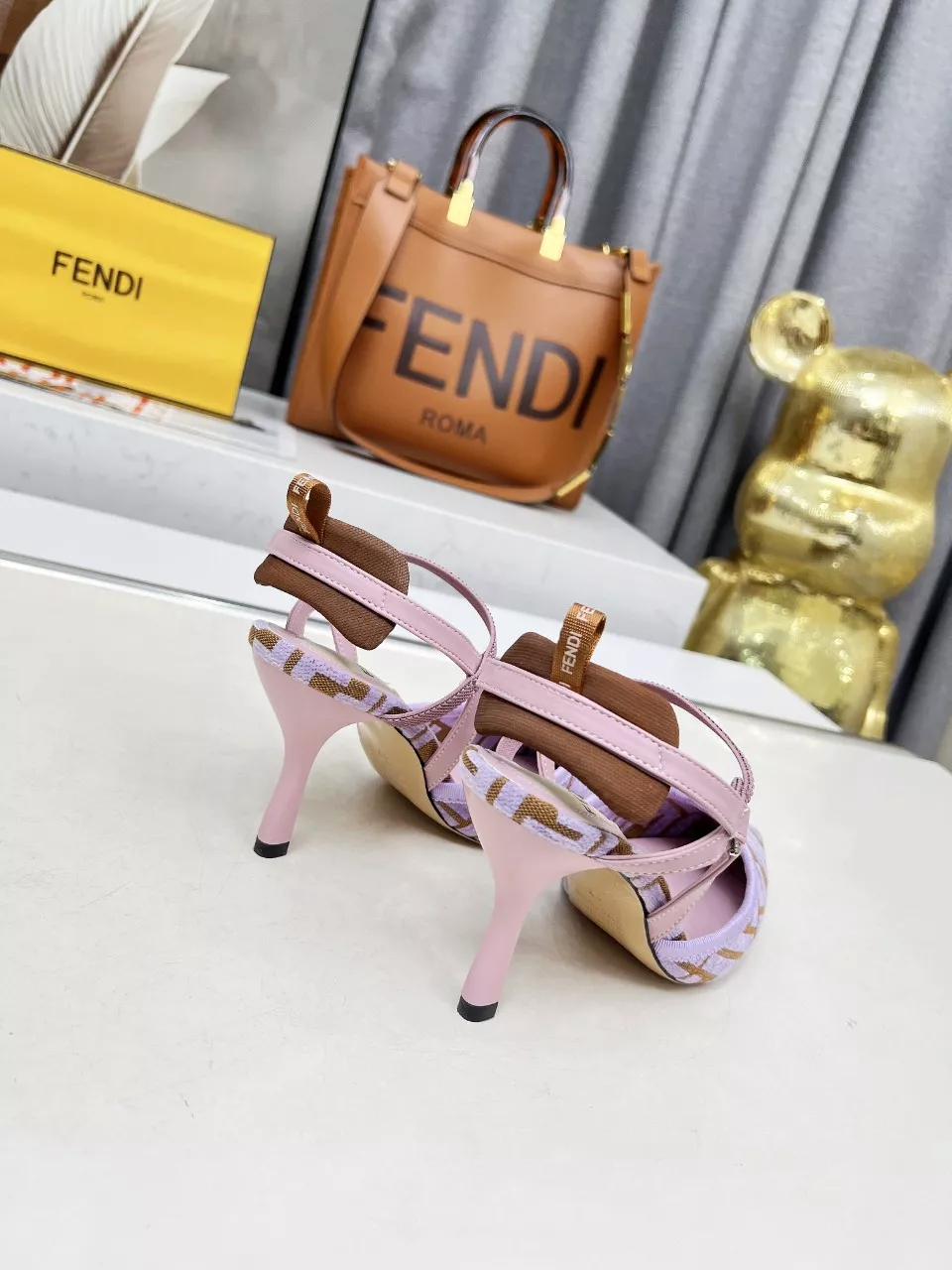 Trendy 5729 Fendi Sandal For Women