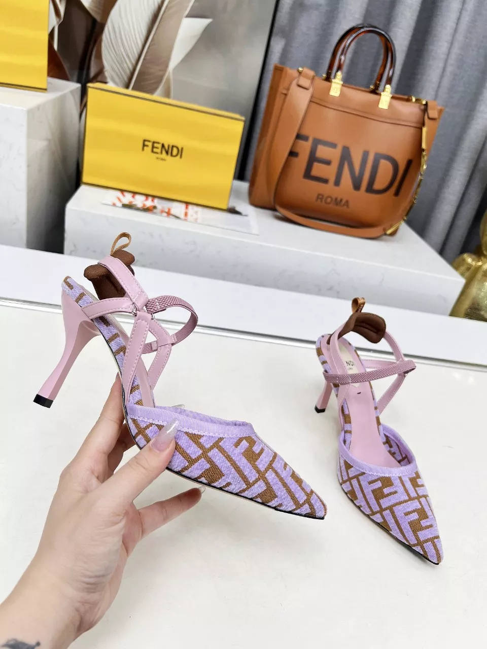 Trendy 5729 Fendi Sandal For Women