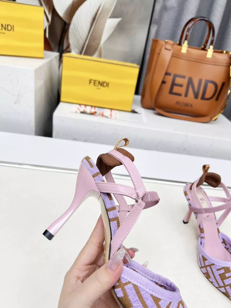 Trendy 5729 Fendi Sandal For Women