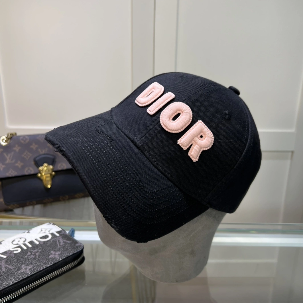 Trendy 5759 Christian Dior Caps