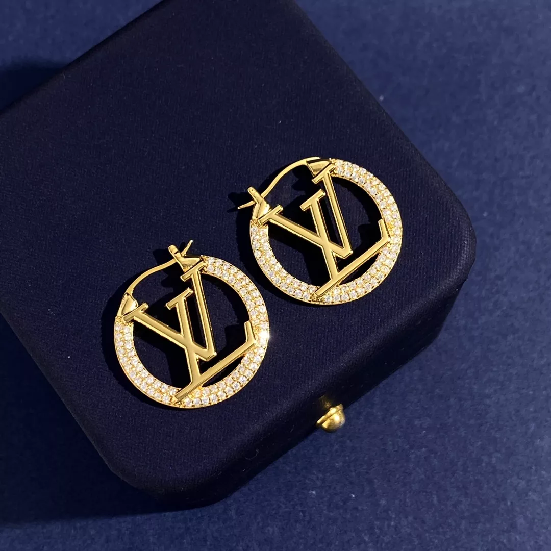 Trendy 5877 Louis Vuitton Earrings For Women