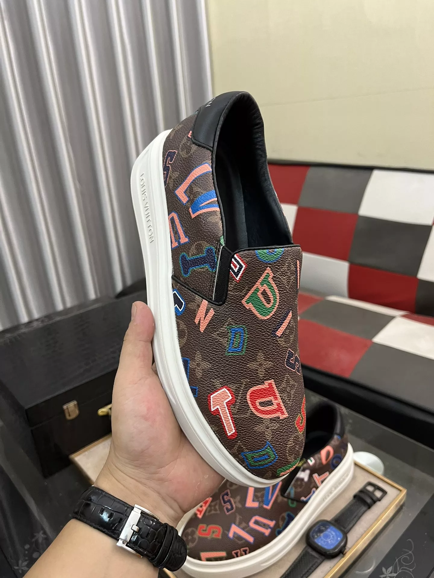Trendy 6252 Louis Vuitton Casual Shoes For Men