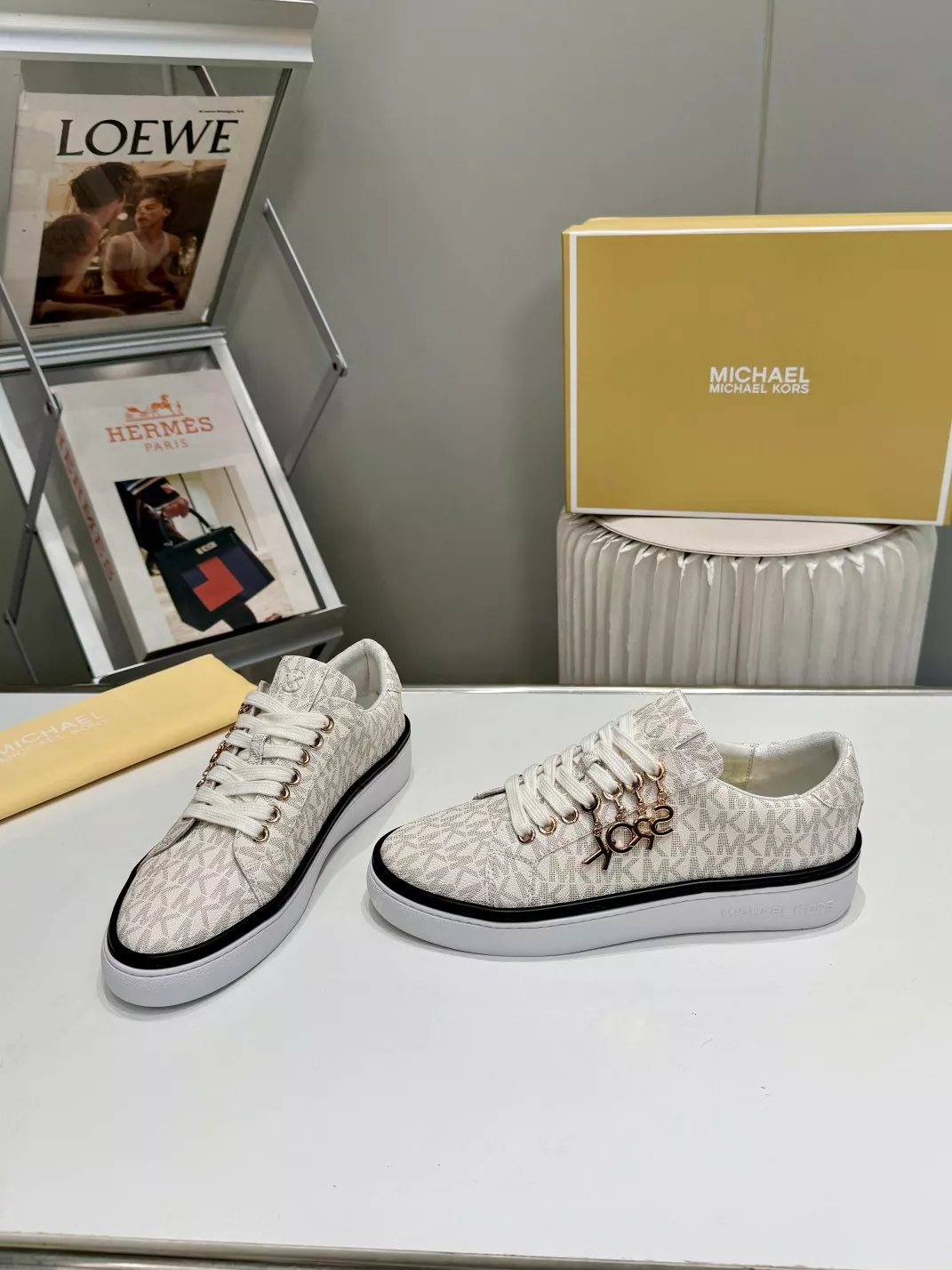 Trendy 626 Michael Kors Casual Shoes For Women