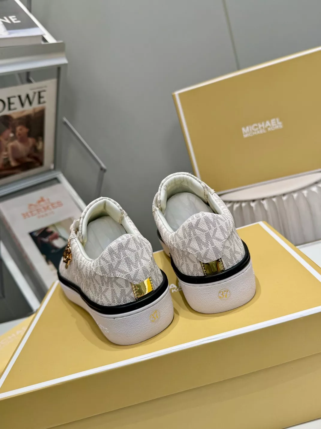 Trendy 626 Michael Kors Casual Shoes For Women