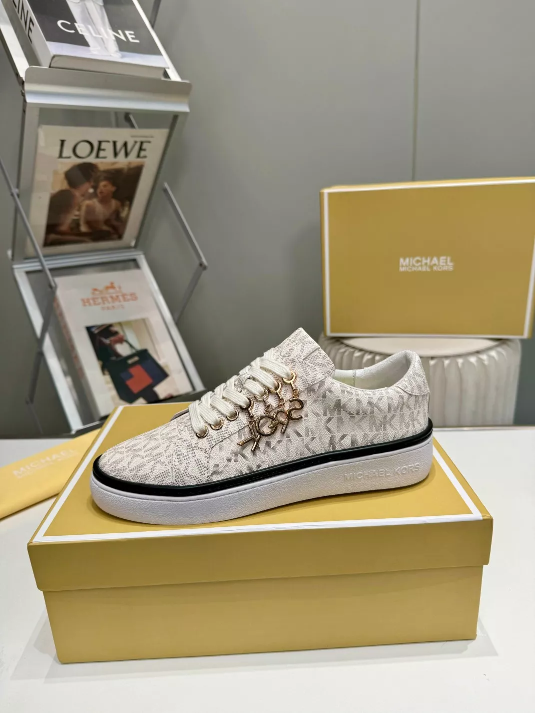 Trendy 626 Michael Kors Casual Shoes For Women