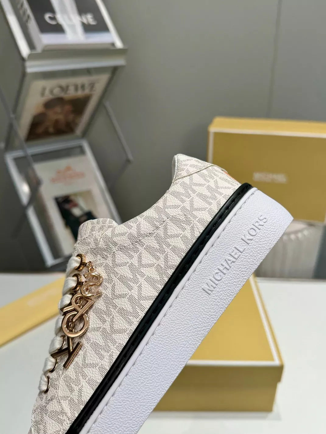 Trendy 626 Michael Kors Casual Shoes For Women