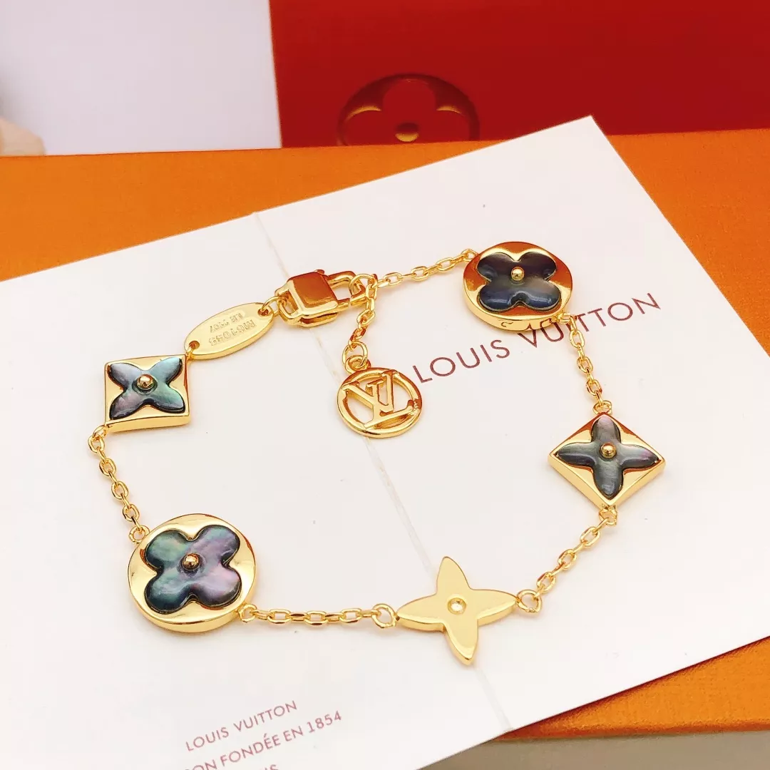 Trendy 6340 Louis Vuitton LV Bracelets