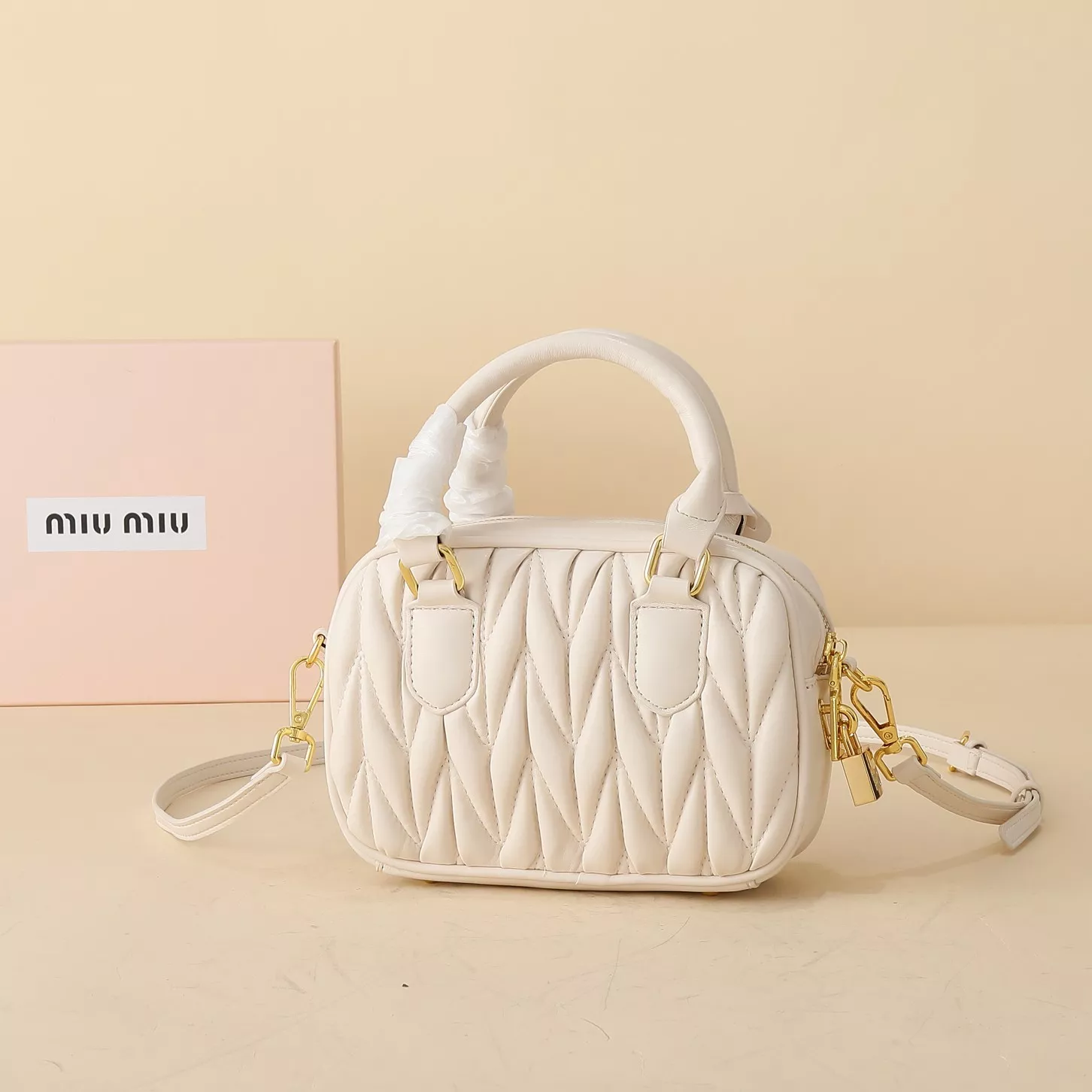 Trendy 6367 MIU MIU AAA Quality Handbags For Women