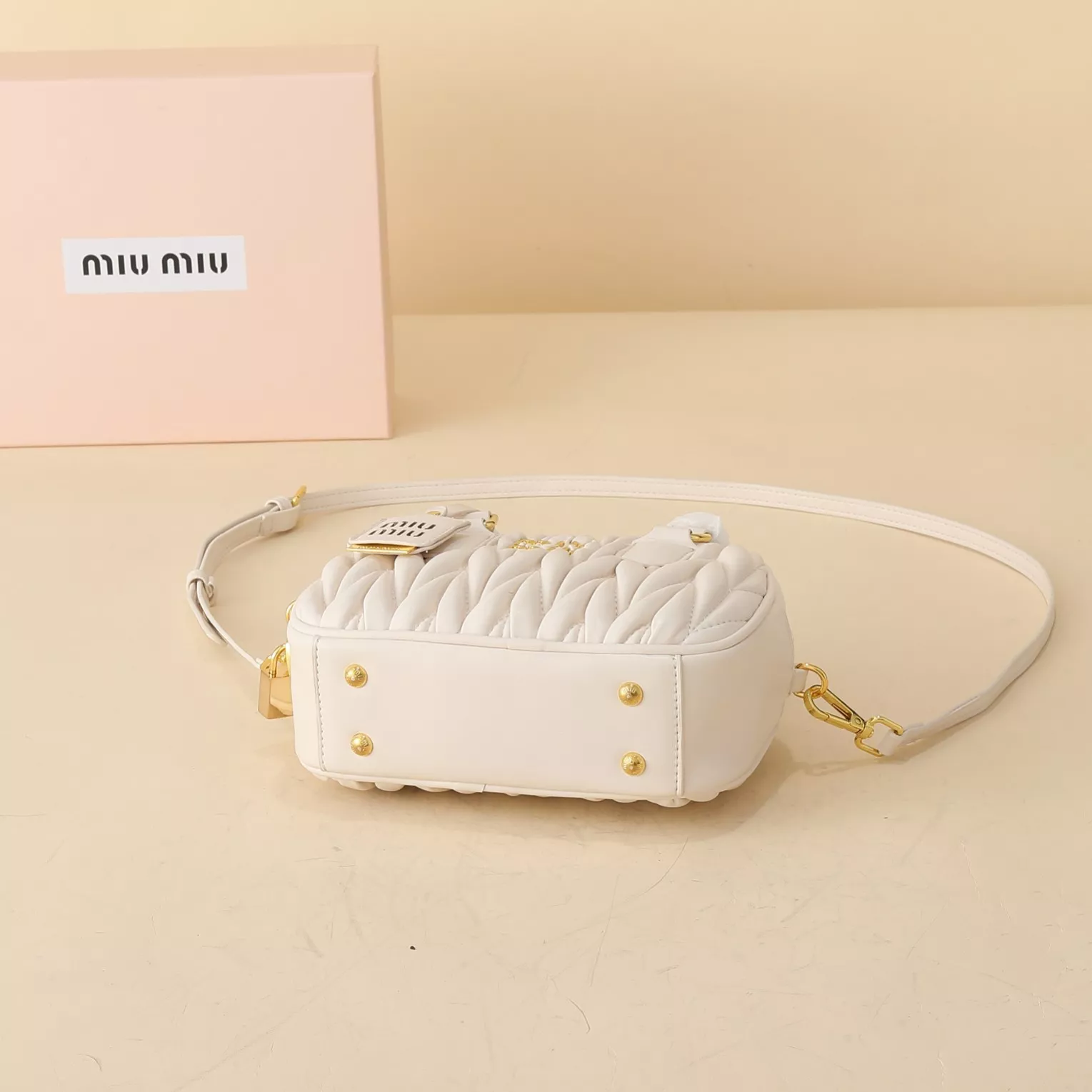 Trendy 6367 MIU MIU AAA Quality Handbags For Women