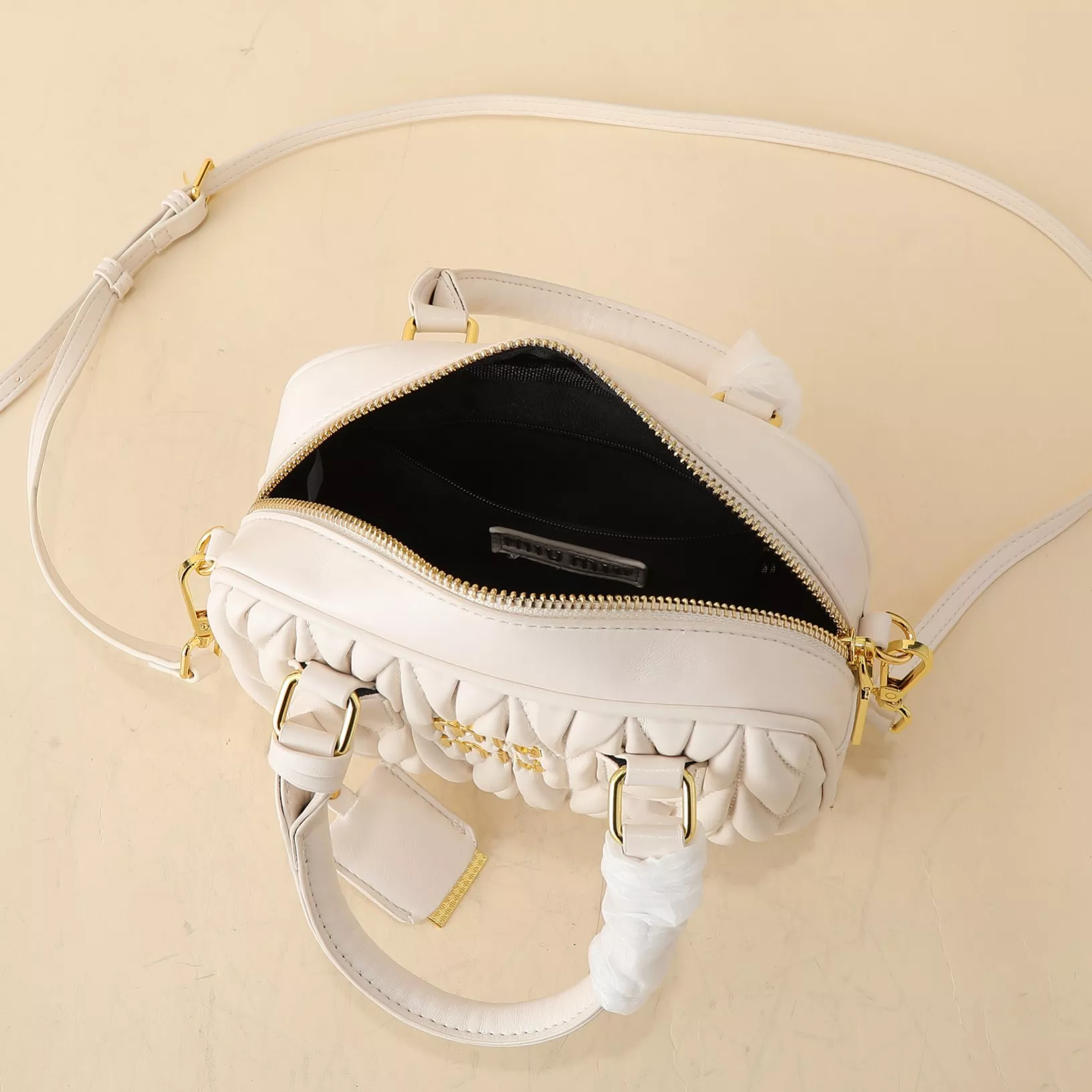 Trendy 6367 MIU MIU AAA Quality Handbags For Women