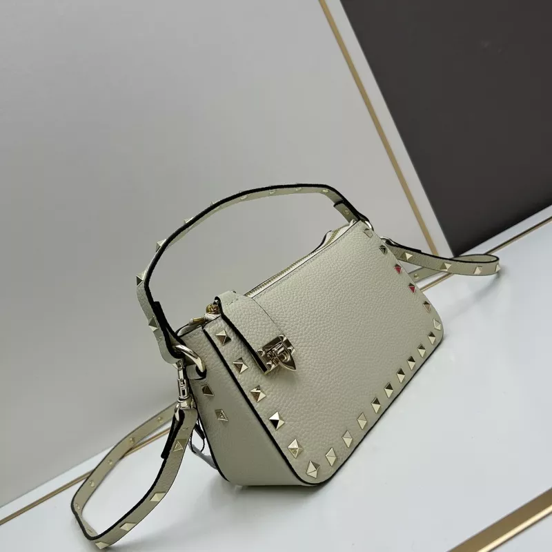 Trendy 6398 Valentino AAA Quality Messenger Bags For Women