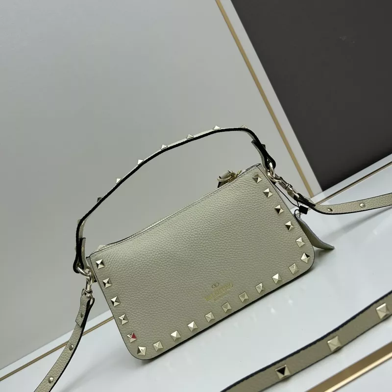 Trendy 6398 Valentino AAA Quality Messenger Bags For Women