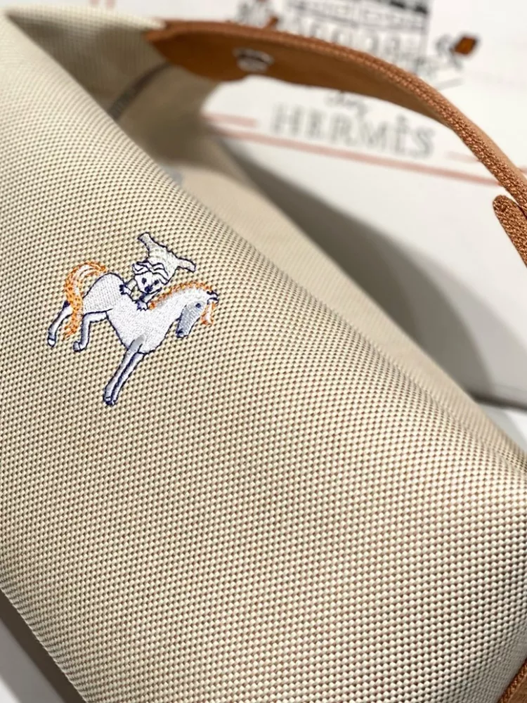 Trendy 644 Hermes AAA Quality Handbags In Coffee For Women