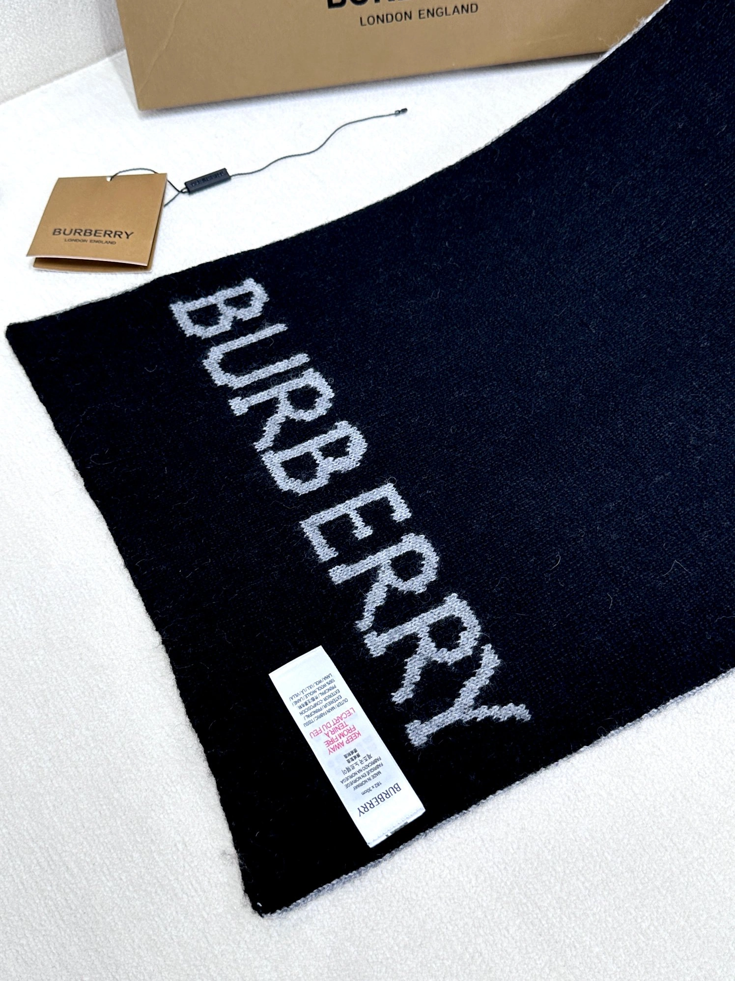 Trendy 6488 Burberry Scarf