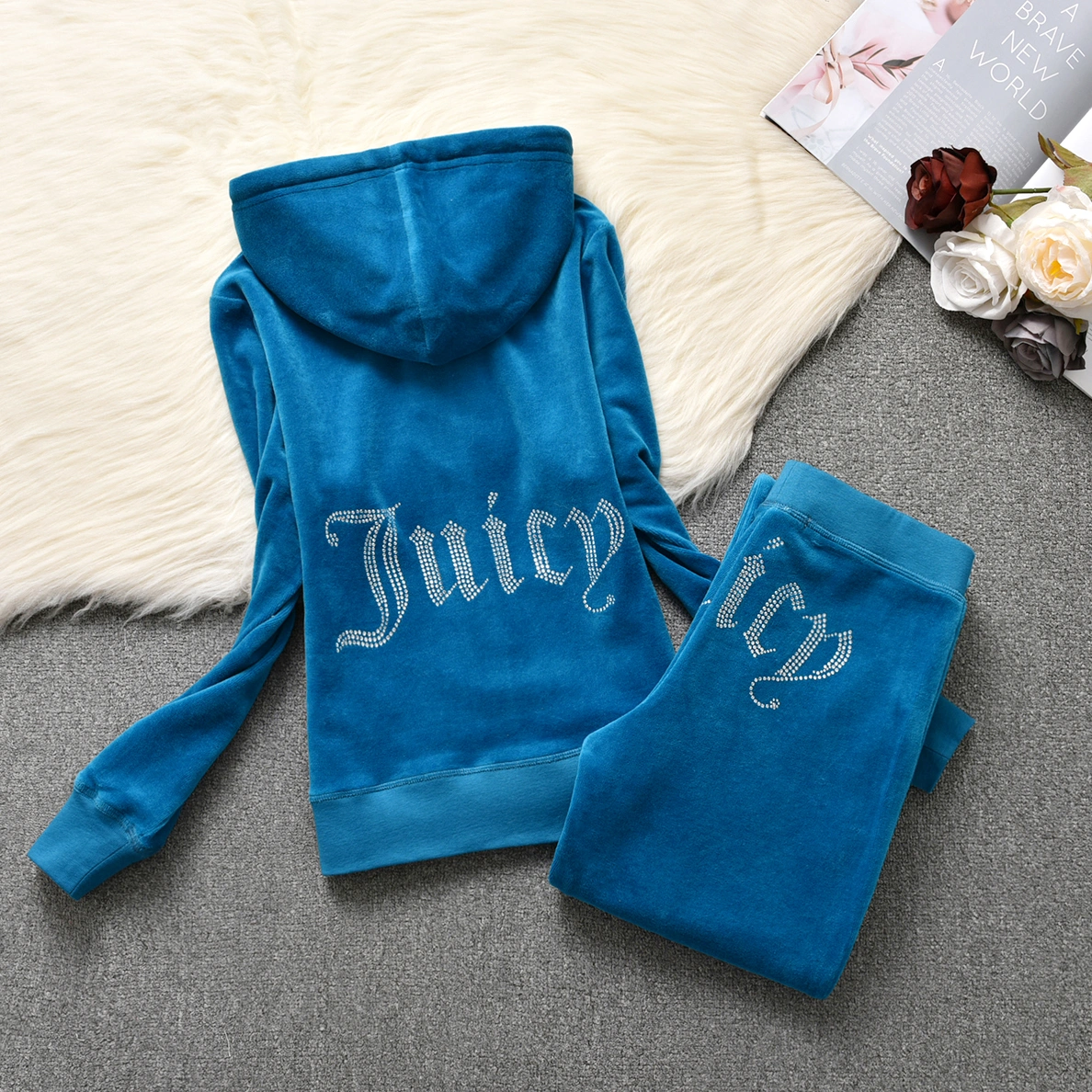 Trendy 6526 Juicy Couture Tracksuits Long Sleeved For Women