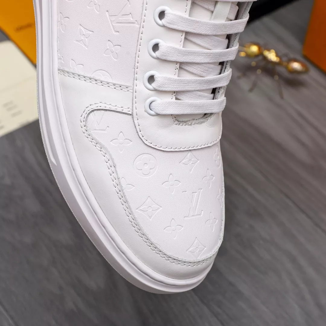 Trendy 6636 Louis Vuitton High Tops Shoes For Men